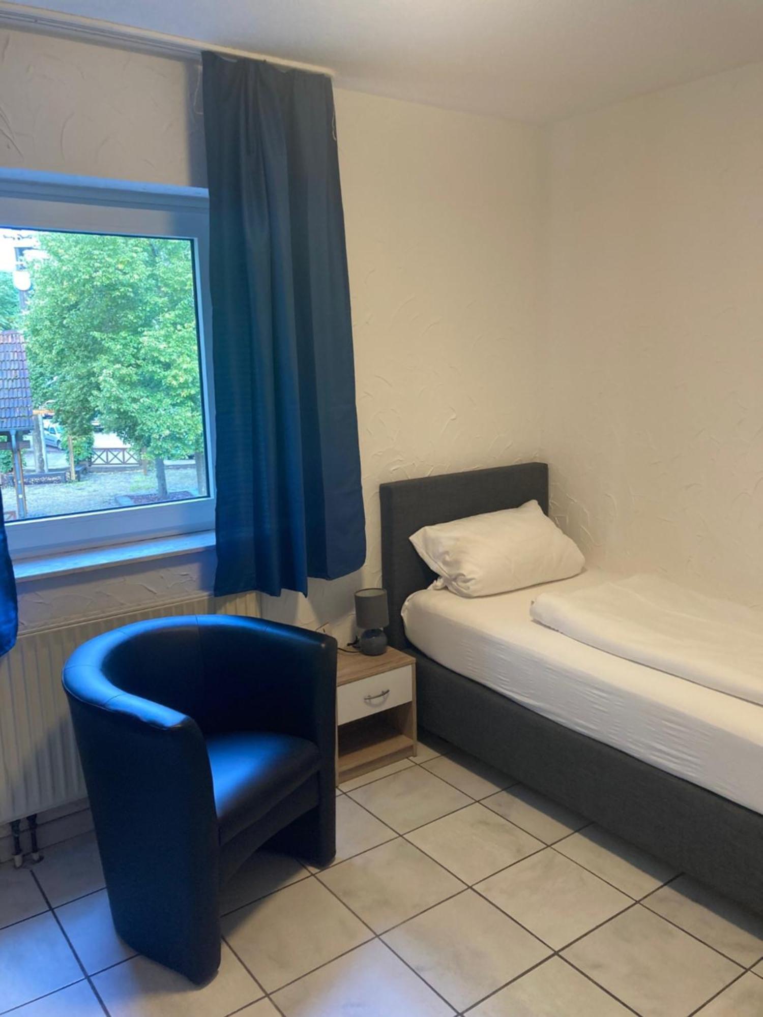 Hotel Zur Schlemmerscheune Weilerbach Buitenkant foto