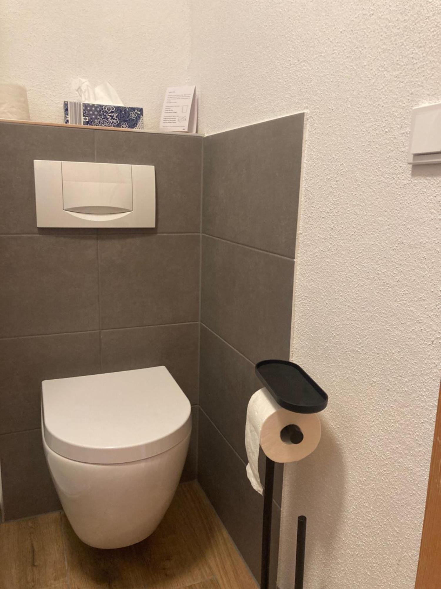 Hotel Zur Schlemmerscheune Weilerbach Buitenkant foto